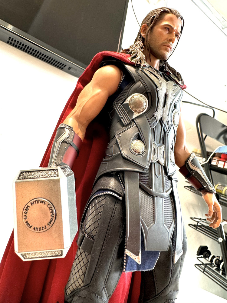 Hot Toys 1/6 MMS 306 Avengers Age of Ultron Thor_1