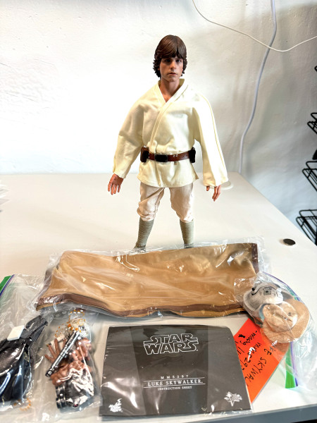 Hot Toys 1/6 MMS297 Star Wars Luke Skywalker_1