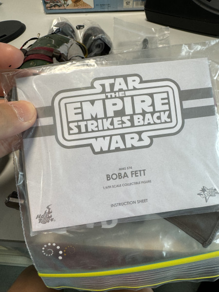Hot Toys 1/6 MMS574 Star Wars  - Boba Fett_1