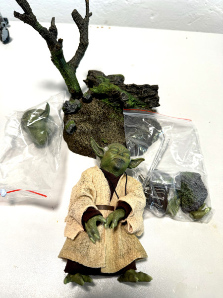 Hot Toys 1/6 MMS369 Star Wars Episode V Empire Strikes Back Yoda _0