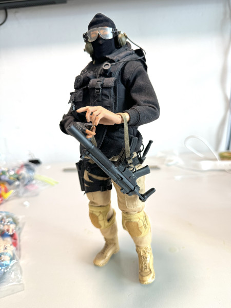 1/6 figure 軍人 (深衫 淺褲)