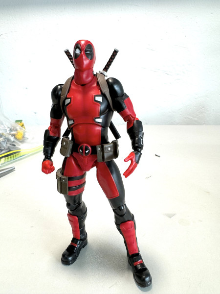 S.H.Figuarts  Marvel Deadpool _0