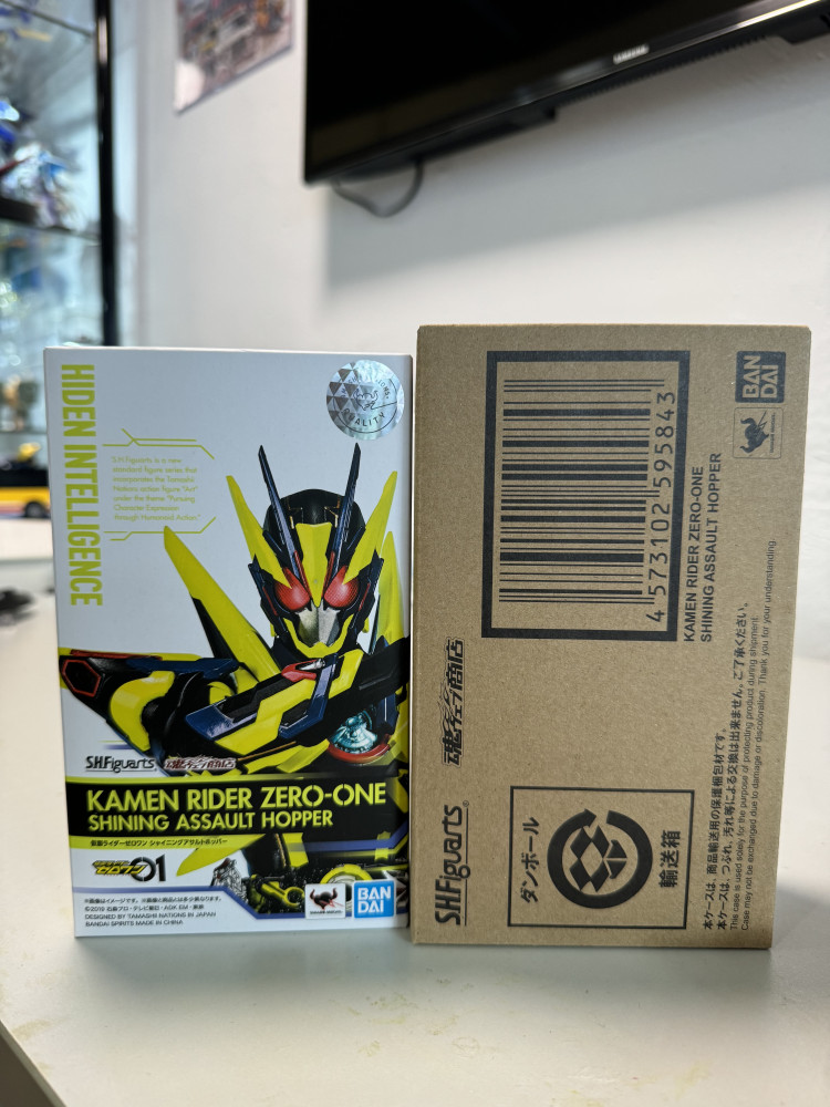 S H Figuarts Kamen Rider ZERO-ONE SHINING ASSAULT HOPPER_0