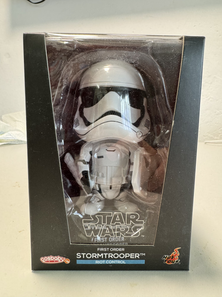 Hottoys Cosbaby Star WarsFirst Order STORMTROOPER_0