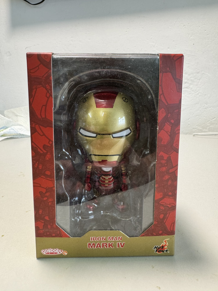 Hottoys Cosbaby Marvel Ironman Mark IV_0