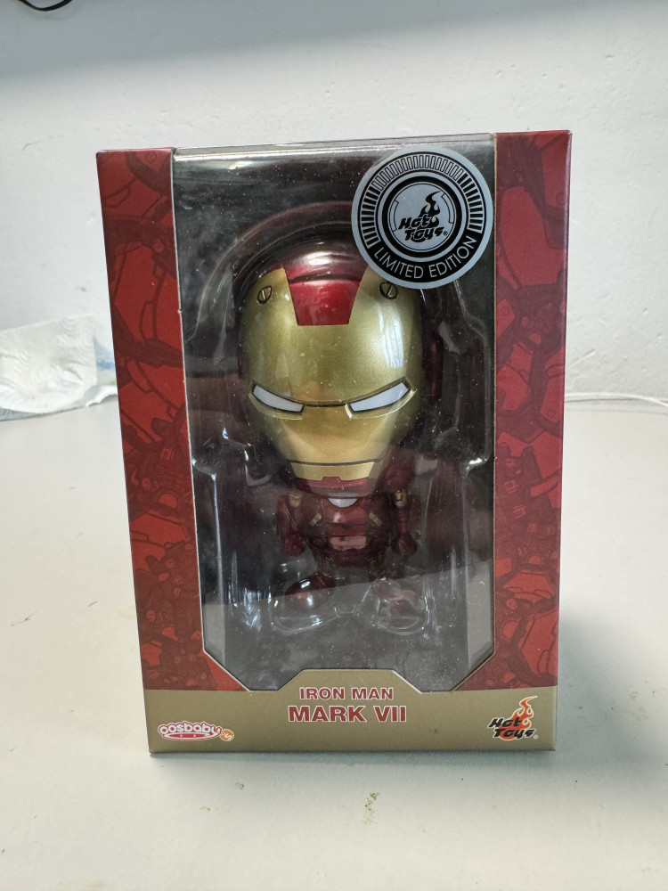 Hottoys Cosbaby Marvel Ironman MARK VII _0