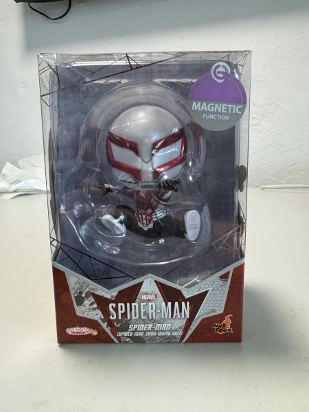 Hottoys Cosbaby Marvel Spider Man - White suit