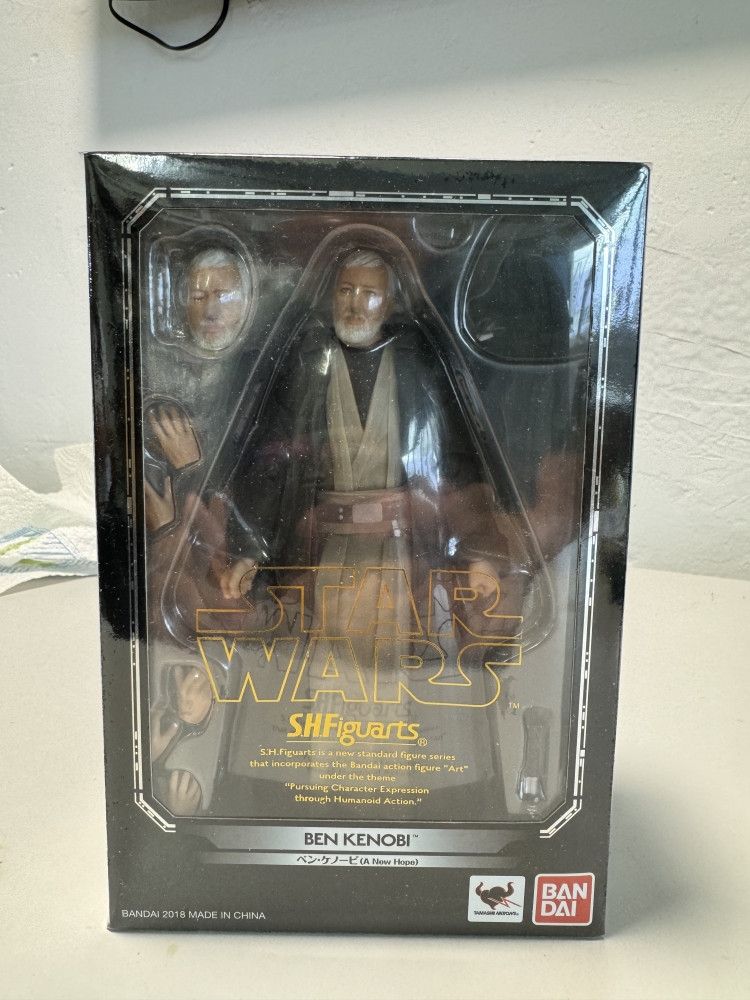 S. H. Figuarts StarWar Ben Kenobi_0