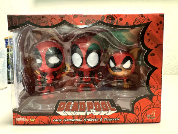 Hot Toys Cosbaby Lady Deadpool, Kidpool and Dogpool